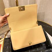 Chanel leboy 67086 Beige Caviar 25cm with shiny gold hardware - 4