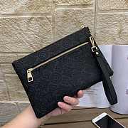 LV POUCH 28X19X3CM - 4