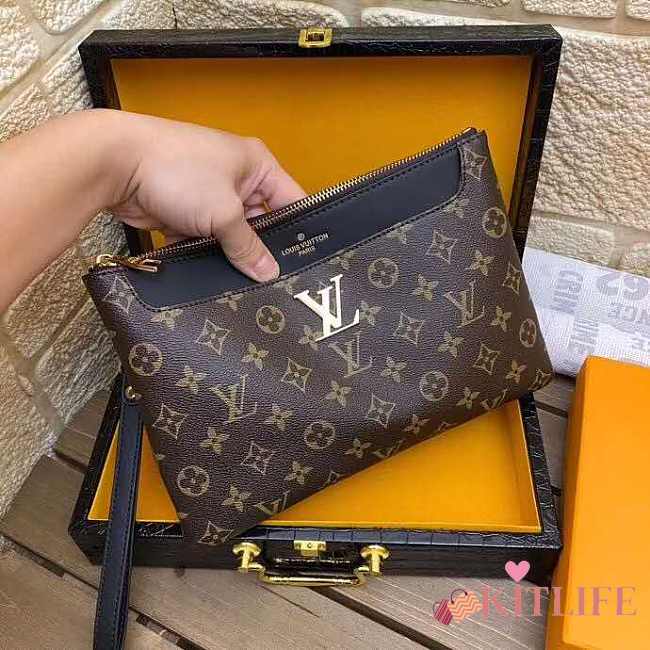 LV POUCH MONOGRAM CANVAS 28X19X3CM - 1