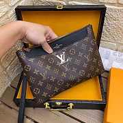 LV POUCH MONOGRAM CANVAS 28X19X3CM - 1