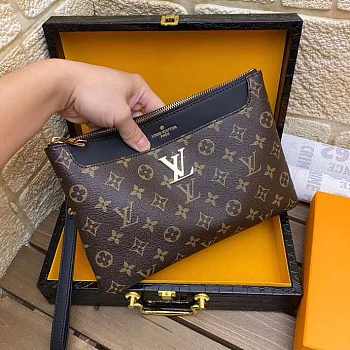 LV POUCH MONOGRAM CANVAS 28X19X3CM