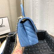 Chanel Coco Handle Blue Caviar Leather With Gold Hardware 23cm - 6