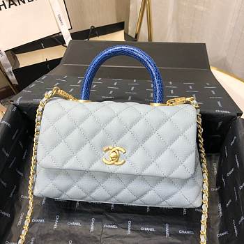 Chanel Coco Handle Caviar Leather With Gold Hardware 23cm