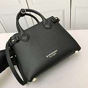 Forubags Burberry The Banner Handbag 26cm Black - 1