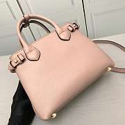 Forubags Burberry The Banner Handbag 26cm Pink  - 2