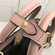 Forubags Burberry The Banner Handbag 26cm Pink  - 3