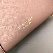 Forubags Burberry The Banner Handbag 26cm Pink  - 4