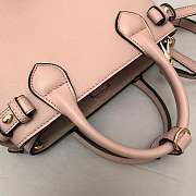Forubags Burberry The Banner Handbag 26cm Pink  - 6