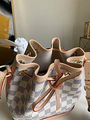 LV NOÉ BB N41220 Damier Azur coated canvas - 5