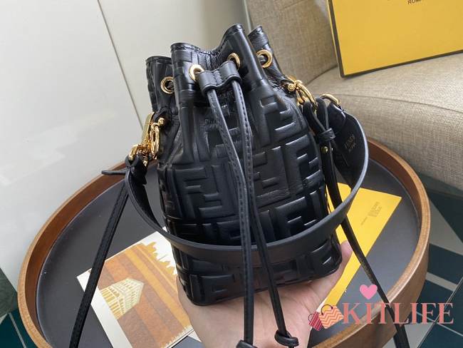 Forubags4 Fendi Mon Tresor Bucket Bag 12-18-10cm - 1