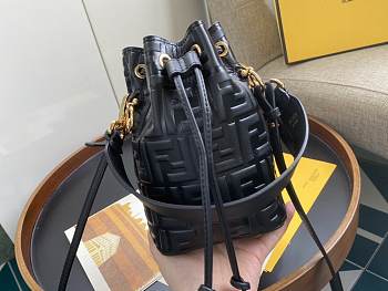 Forubags4 Fendi Mon Tresor Bucket Bag 12-18-10cm