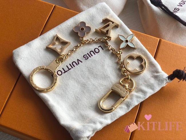 FLEUR DE MONOGRAM BAG CHARM CHAIN M65111 - 1