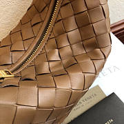 BOTTEGA VENETA THE MINI JODIE HANDBAG - 6