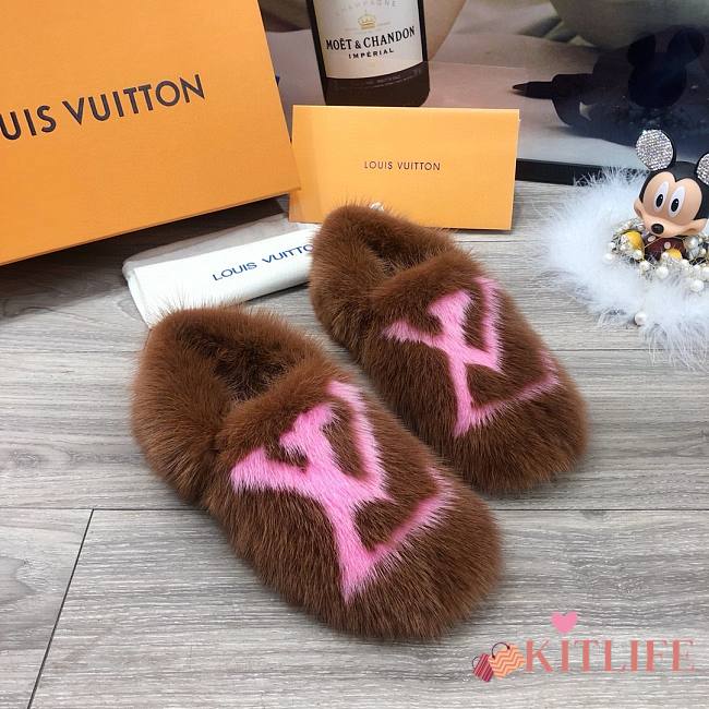 Forubags LV Fur Slippers In Brown - 1