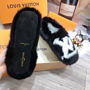 Forubags LV Fur Slippers In Black - 4