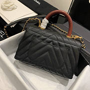 Chanel Coco Handle Caviar Black 23cm - 4