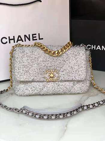 Forubags Chanel 19 Handbag - B05955 - 16x26x9cm