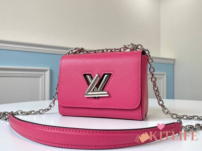 Forubags Louis Vuitton Twist Mm Epi Grained Leather Mini Pink  - M56117  – 15.5 x 12.5 x 7 cm - 1