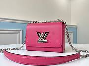 Forubags Louis Vuitton Twist Mm Epi Grained Leather Mini Pink  - M56117  – 15.5 x 12.5 x 7 cm - 1