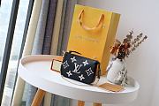 Forubags Louis Vuitton Mini Pochette Accessoires Monogram Black Leather -M80501 - 15.5x10.5x4 cm - 2
