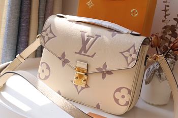 Forubags Louis Vuitton Pochette Métis Creme Boise De Rose – M45596 – 25x19x7cm