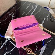 Forubags Louis Vuitton Pochette Coussin Pink/Purple – M80745 – 20x14x8 cm - 5