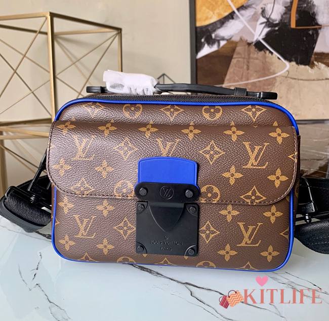 Forubags Louis Vuitton S Lock Messenger Blue – M45863 – 22x18.5x8 cm - 1