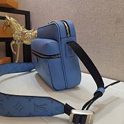 Forubags Louis Vuitton Outdoor Messenger Denim – M30749  – 29.5 x 20 x 10.5 cm - 5
