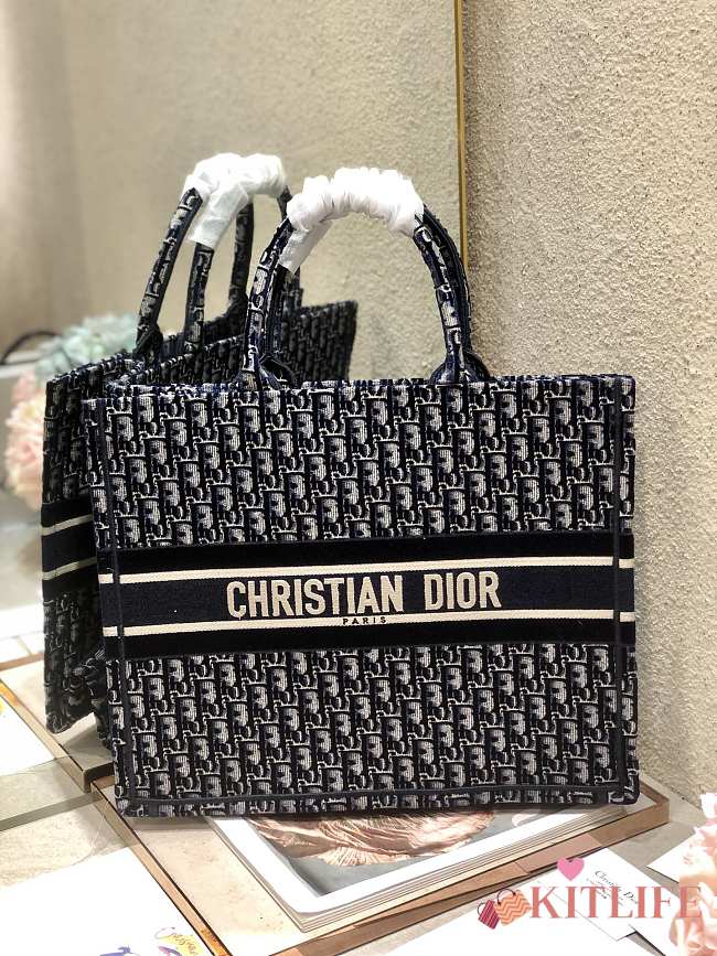 Forubags Christian Dior Book Tote Blue Oblique Embroidery - M1296Z - 41cm - 1