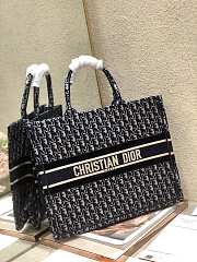 Forubags Christian Dior Book Tote Blue Oblique Embroidery - M1296Z - 41cm - 3