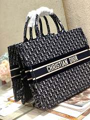 Forubags Christian Dior Book Tote Blue Oblique Embroidery - M1296Z - 41cm - 6