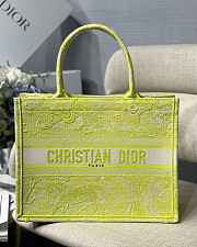 Forubags Christian Dior Book Tote Small Lime - M1296ZR - 36.5x28x14cm - 1