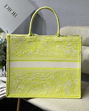 Forubags Christian Dior Book Tote Lime - M1286Z - 41.5x34.5x16cm - 5