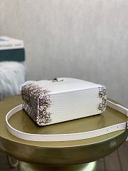 Forubags Louis Vuitton Capucines BB White - M48865 – Size 21x14x8cm - 4