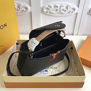 Forubags Louis Vuitton Capucines BB Taurillon Leather Black - M56409 – 31.5 x 20.0 x 11.0 cm - 4