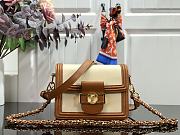 Forubags Louis Vuitton Dauphine MM Epi Leather Apricot - M55964 – 20 x 15 x 9 cm - 1