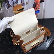 Forubags Louis Vuitton Dauphine MM Epi Leather Apricot - M55964 – 20 x 15 x 9 cm - 4