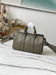 Forubags Louis Vuitton Keepall XS Monogram Khaki  – M57961 – 21 x 12 x 9 cm - 4