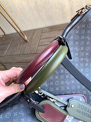 Forubags Louis Vuitton Keepall Bandoulière 50 Travel Monogram Dark Bag – M56856 – 50 x 29 x 23 cm - 3