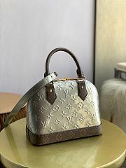 Forubags Louis Vuitton Alma BB Monogram Vernis Leather Bag – M90584 - 23.5 x 17.5 x 11.5 cm - 6