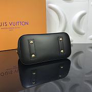 Forubags Louis Vuitton Alma BB in 1993 Monogram Canvas Bag – M53152 - 23.5 x 17.5 x 11.5 cm - 5