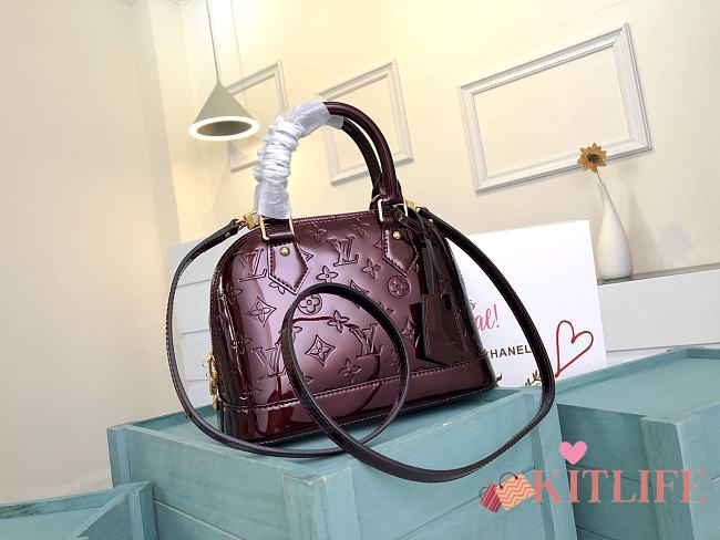 Forubags Louis Vuitton Alma BB Monogram Vernis Leather Amarante Red – M91678 - 25 x 19 x 11 cm - 1