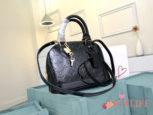 Forubags Louis Vuitton Alma BB Monogram Vernis Leather Black – M50418 - 25 x 19 x 11 cm - 1