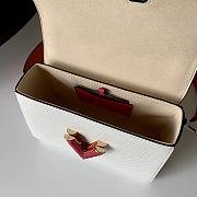 Forubags Louis Vuitton Twist Woven Buckle Medium White – M57666 - 23 x 17 x 9.5 cm - 4