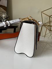 Forubags Louis Vuitton Twist Woven Buckle Medium White – M57666 - 23 x 17 x 9.5 cm - 3