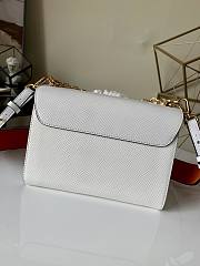 Forubags Louis Vuitton Twist Woven Buckle Medium White – M57666 - 23 x 17 x 9.5 cm - 2