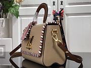Forubags Louis Vuitton Twist Woven Epi Leather Medium Apricot – M50280- 23 x 17 x 9.5 cm - 5