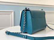 Forubags Louis Vuitton Crafty Twist Buckle Chain Epi Leather Blue – M50282 - 23x 17x 9.5cm - 4