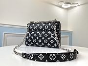 Forubags Louis Vuitton Twist Snake Print Medium – M50282 - 23.0 x 17.0 x 9.5 cm - 3