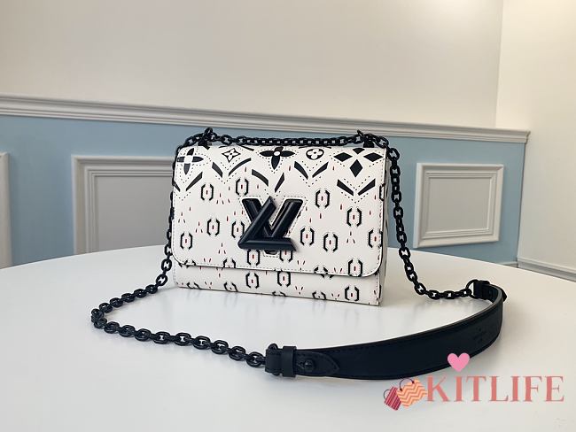 Forubags Louis Vuitton Twist MM White Flower – M50282 - 23.0 x 18.0 x 8.0 c - 1
